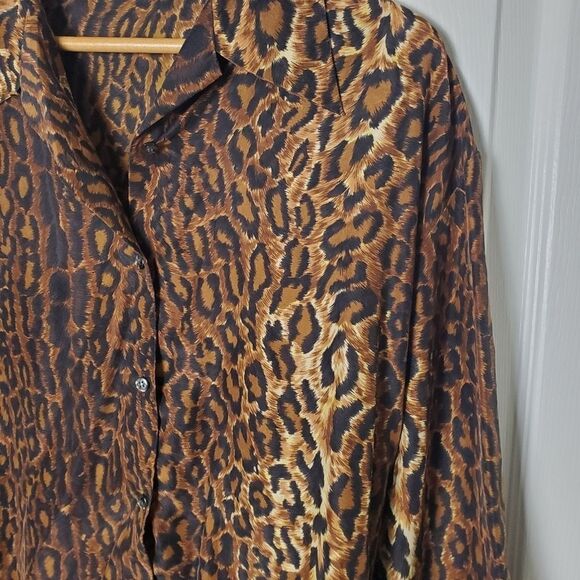 Vintage Express Silk Leopard Print Blouse Size Small - Picture 3 of 5